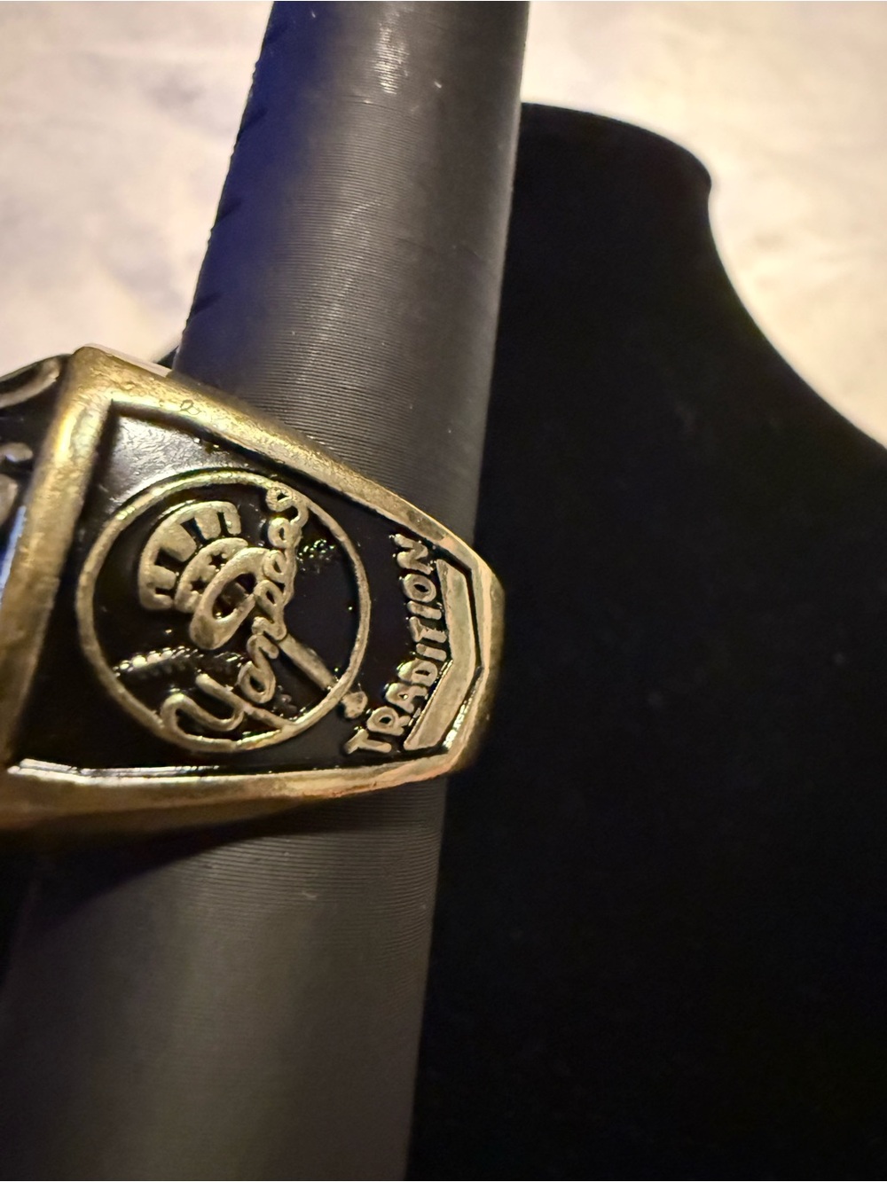 New York Champions Gold Tone and Blue Team Ring Walgreens - Picture 4 of 8